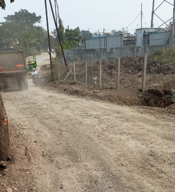 गोरगावले रस्त्यावरून हत्ती गेला आणि शेपूट राहिले.. जगन्नाथ बाविस्कर