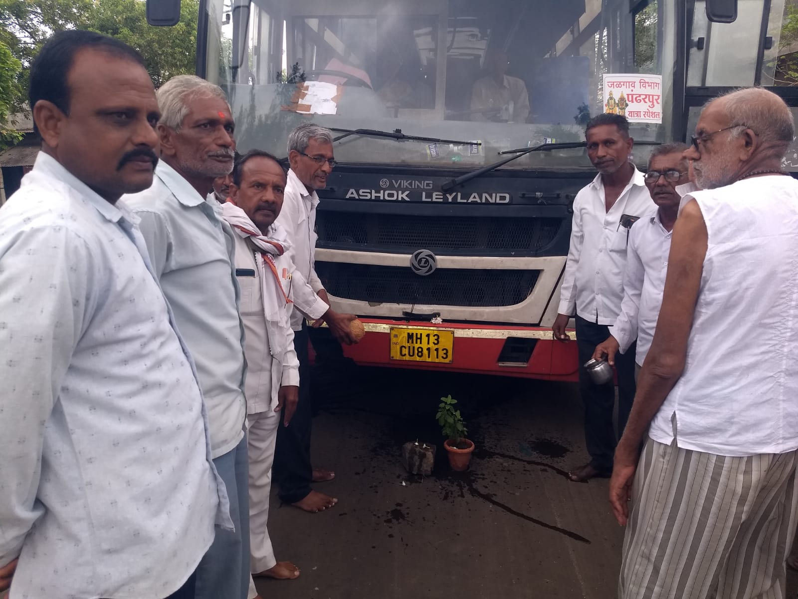 गोजोरा येथील दोडे बाबांच्या स्वखर्चातून भाविकांना पंढरपूर दर्शन!